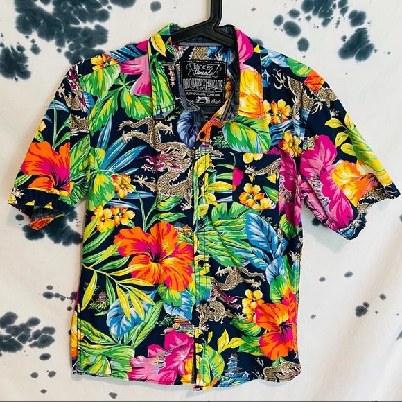 Broken Threads Floral/Dragon Button Up - Picture 1 of 4